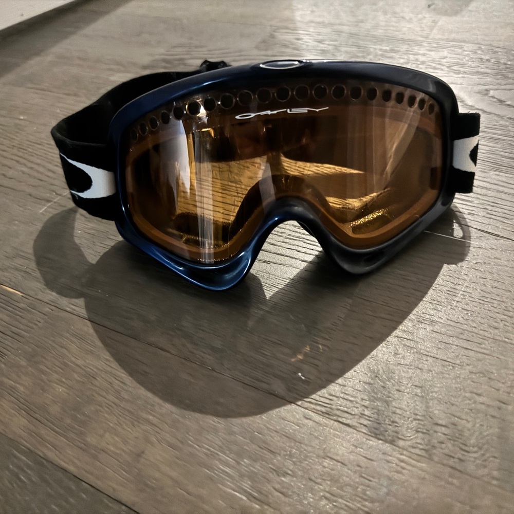 Oakley O-Frame® Snow Goggles  w/ Persimmon Lens